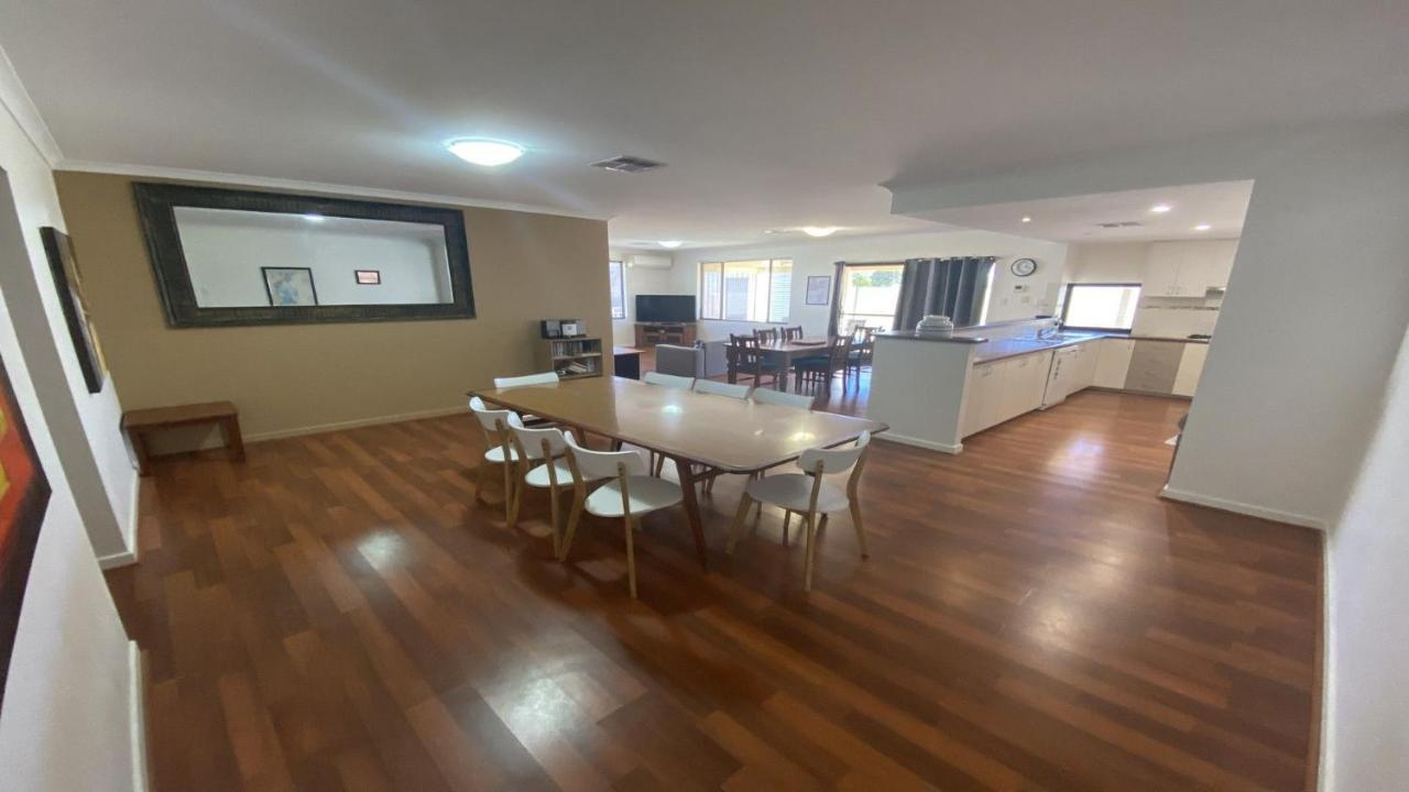 Villa Maniki Gardens à Jurien Bay Extérieur photo