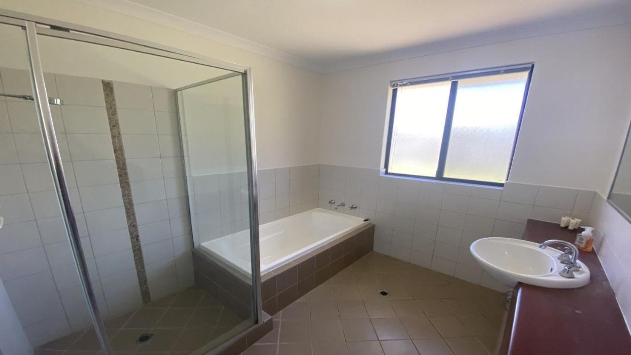 Villa Maniki Gardens à Jurien Bay Extérieur photo