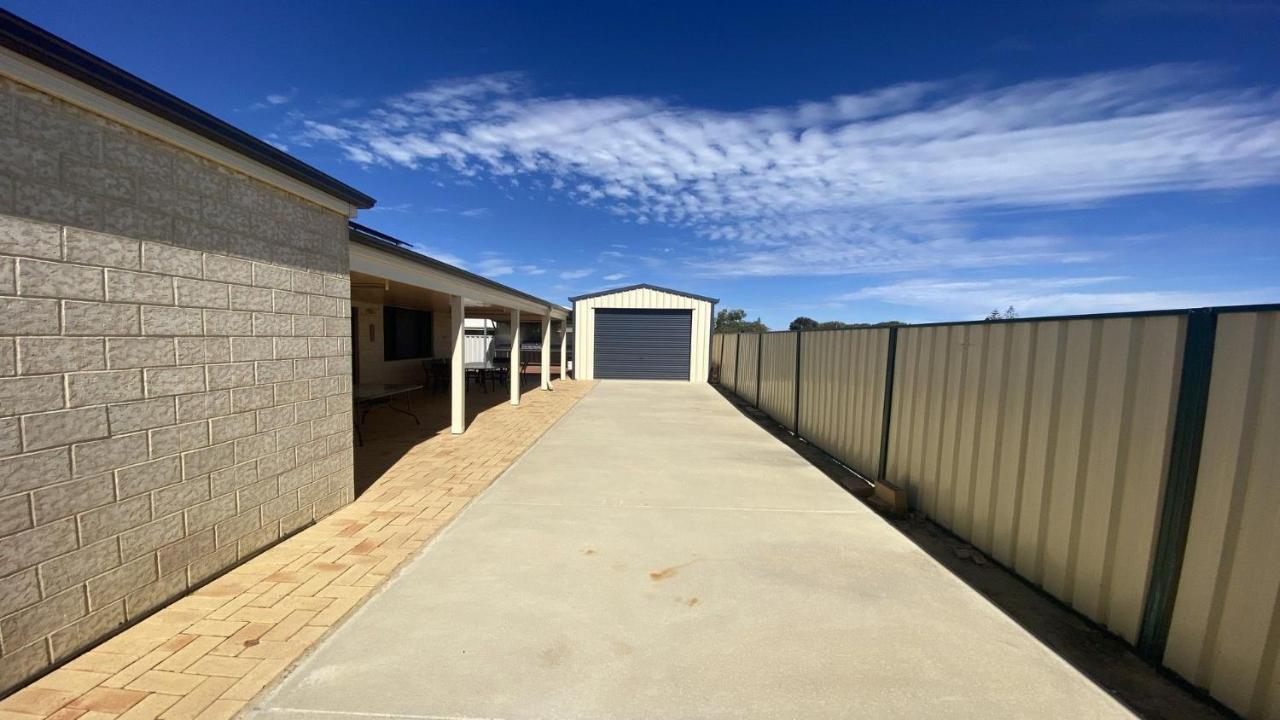Villa Maniki Gardens à Jurien Bay Extérieur photo